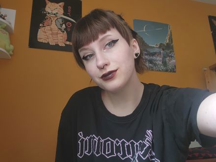 Valerie English