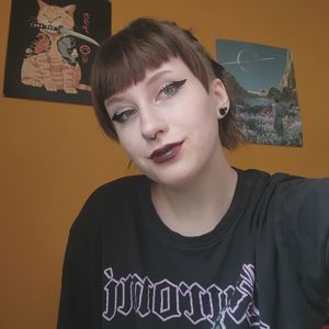 Valerie English