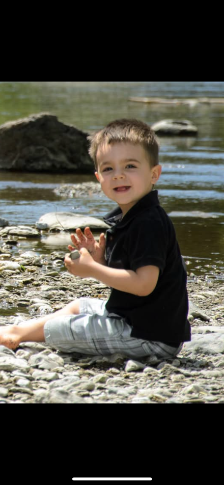 Elliot Carrier