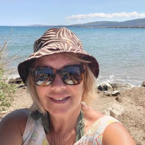 Caroline McKenzie