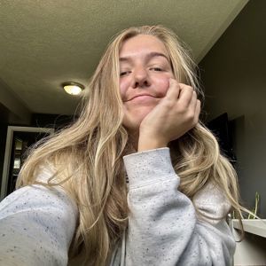chloe lynds
