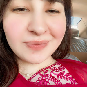 Amna Khan