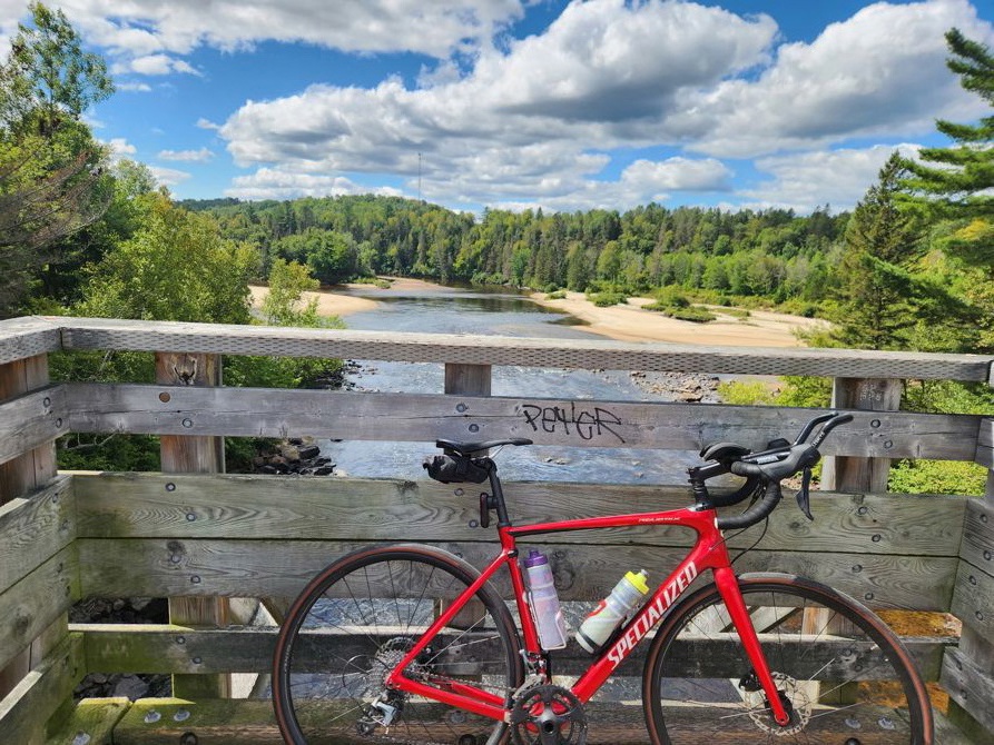 1000km+